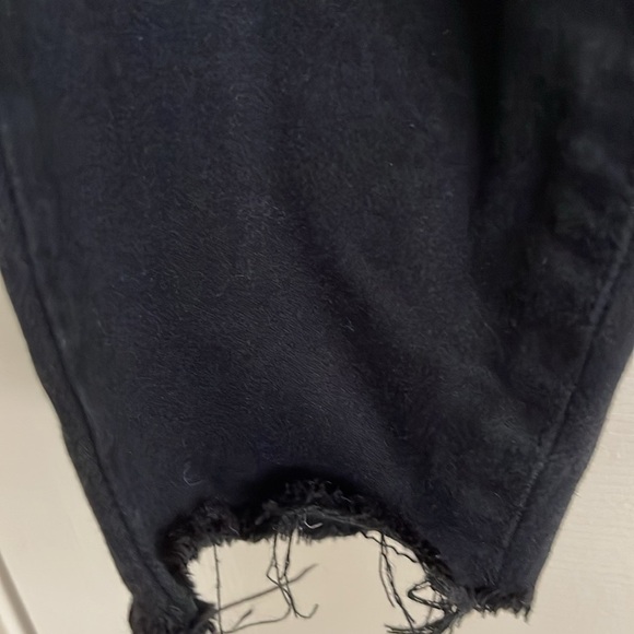 Levis PAIGE Classic Black  distressed knee 30” waist - Picture 3 of 5